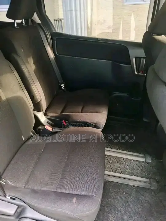 Toyota Voxy 2015 White