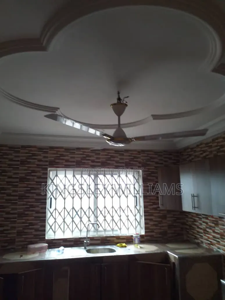 3bdrm Apartment in Dansoman for rent