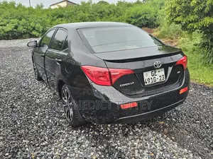 Toyota Corolla SE Special Edition 4dr Sedan (1.8L 4cyl CVT) 2017 Black