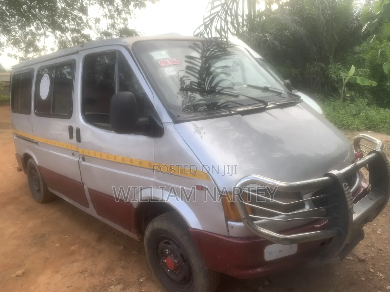 Ford Transit 2000 Grey