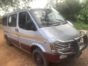 Ford Transit 2000 Grey