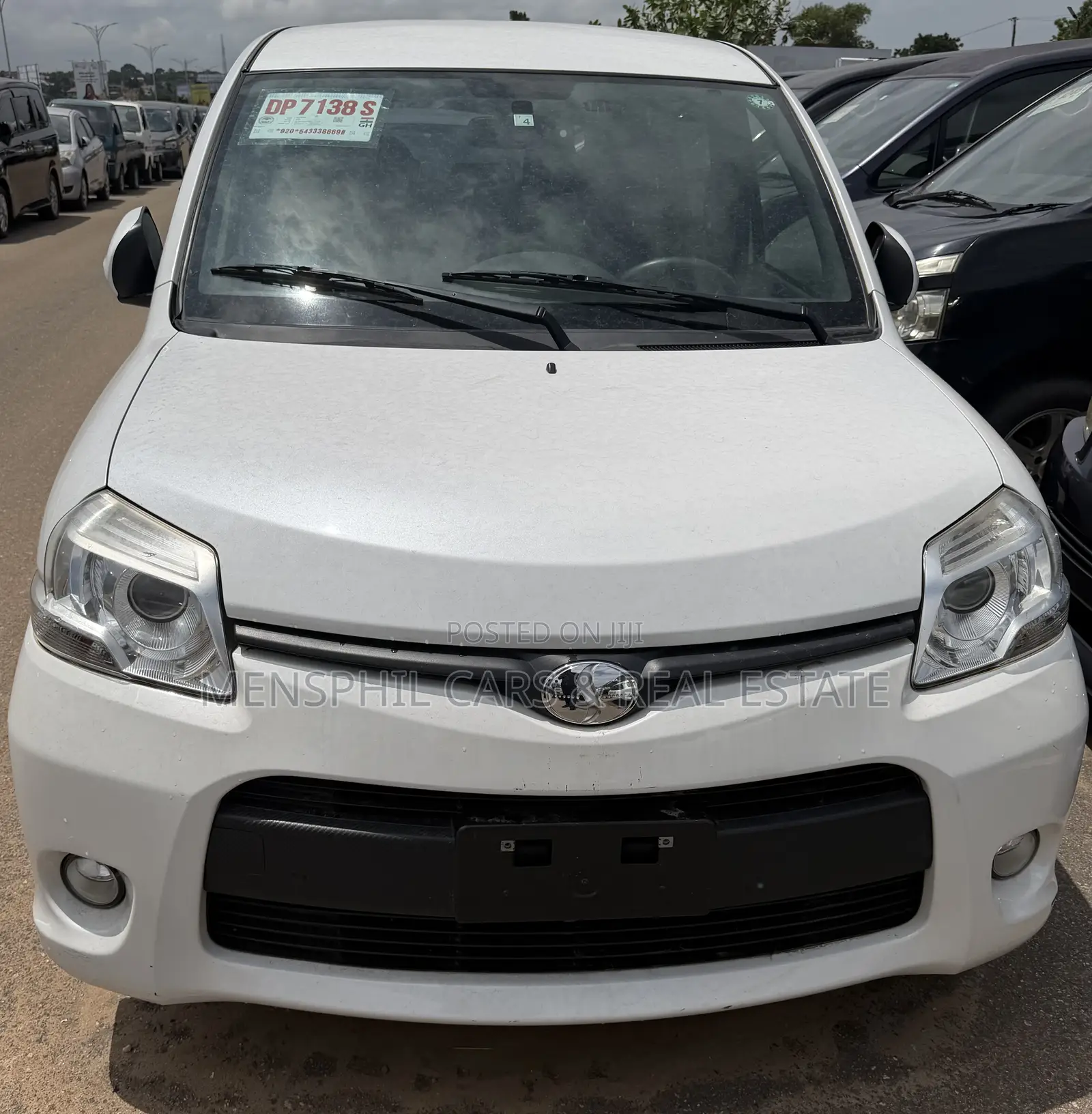 Toyota Sienta 2013 White