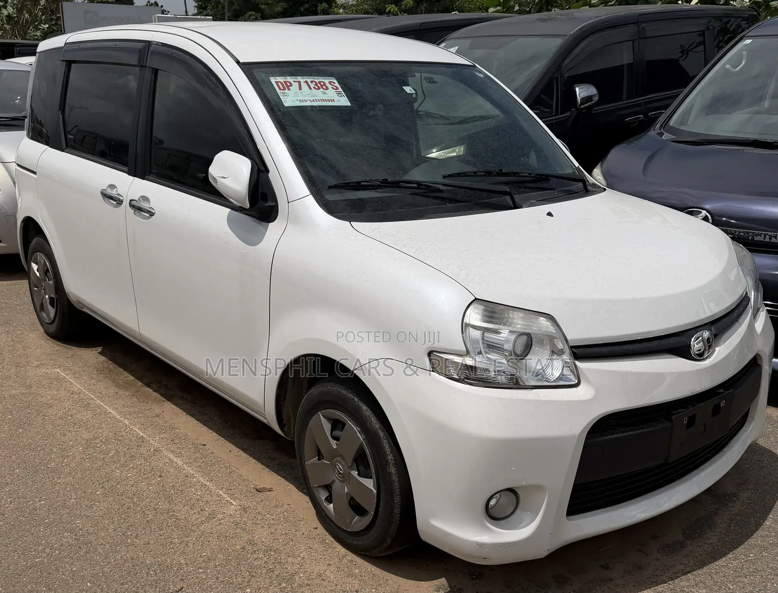 Toyota Sienta 2013 White
