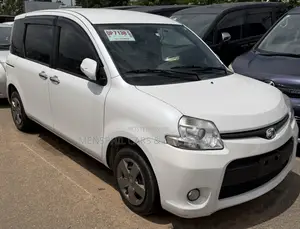 Toyota Sienta 2013 White