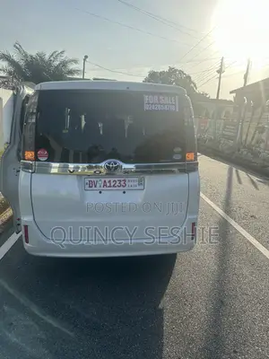 Toyota Voxy 2016 White