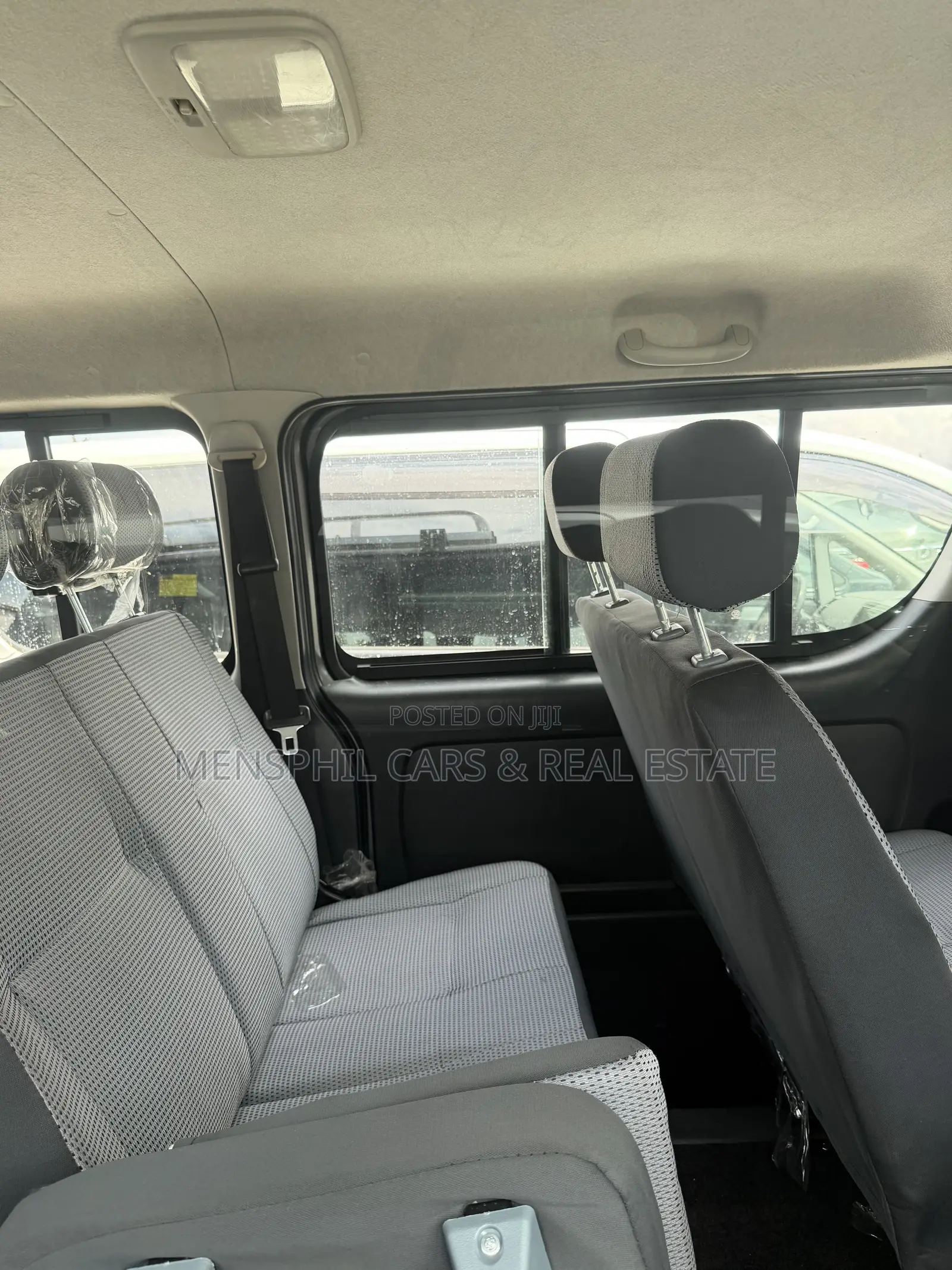 Toyota HiAce 2010 Gray