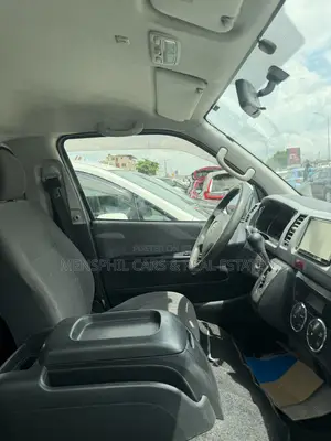 Toyota HiAce 2010 Gray
