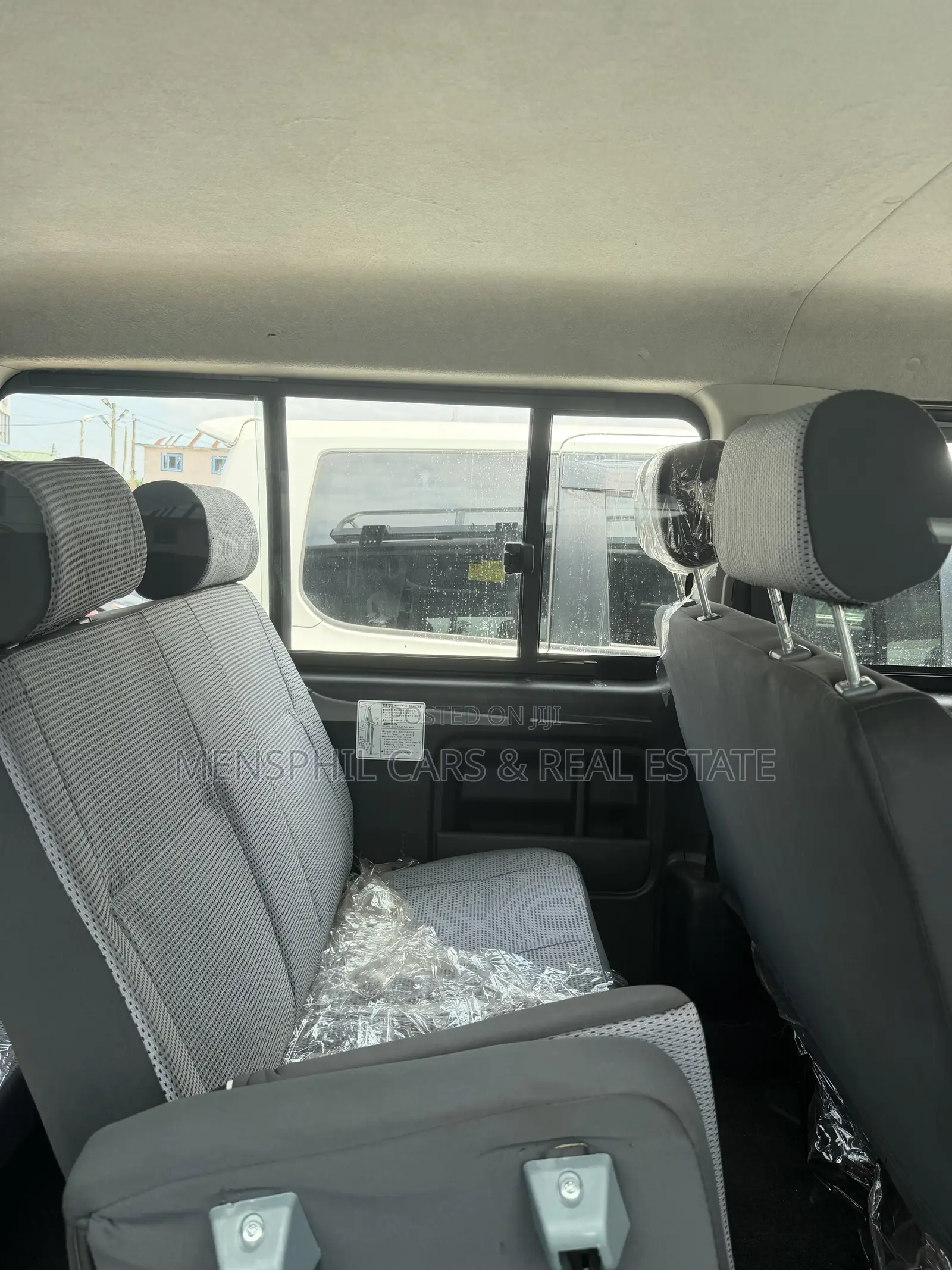 Toyota HiAce 2010 Gray