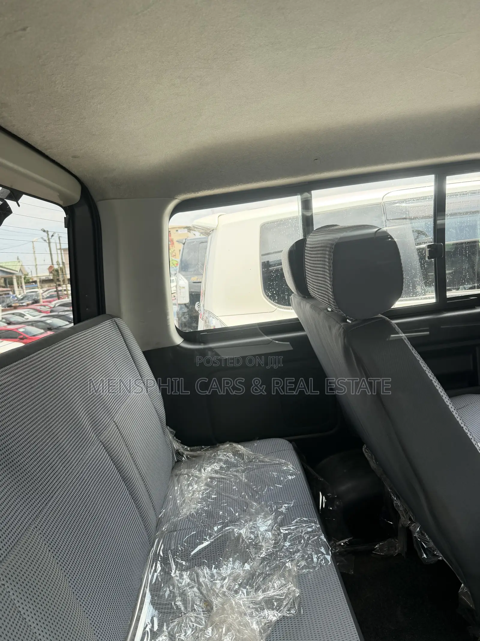 Toyota HiAce 2010 Gray