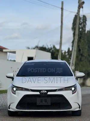 Toyota Corolla LE 2020 White