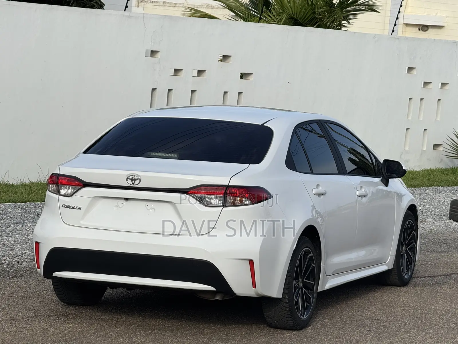 Toyota Corolla LE 2020 White