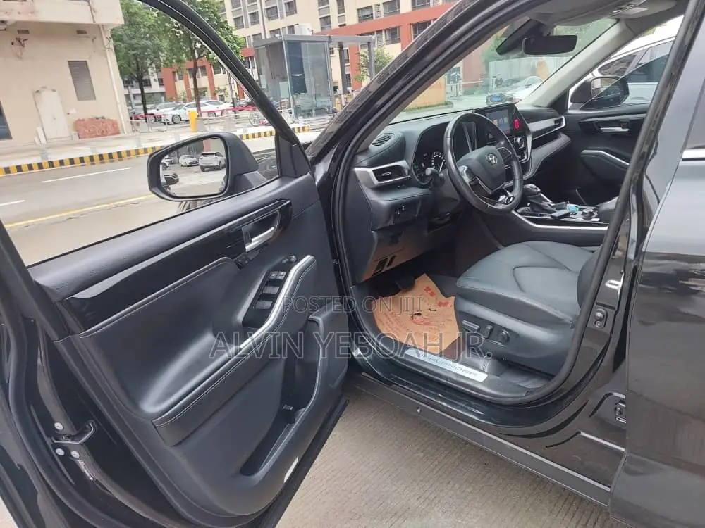 Toyota Highlander XSE AWD 2023 Black