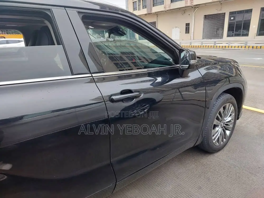 Toyota Highlander XSE AWD 2023 Black