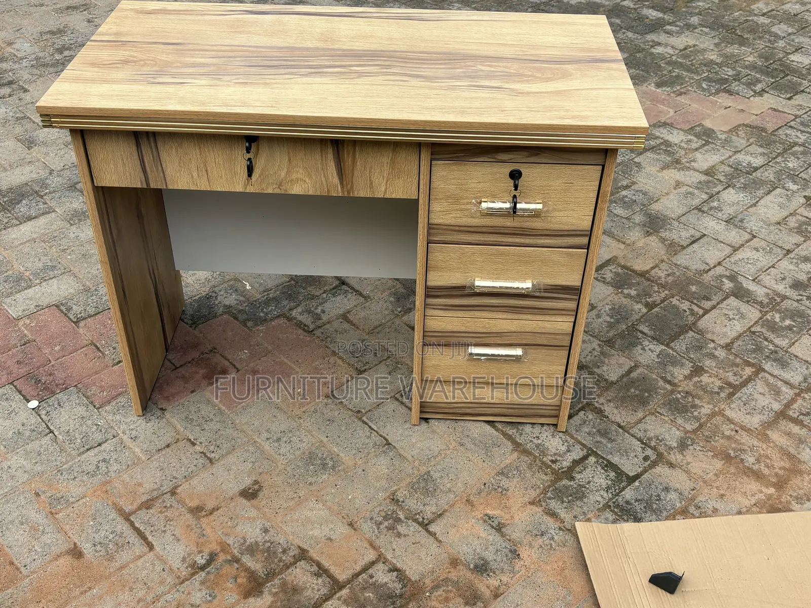 Executive Office Desk( 1.2m )