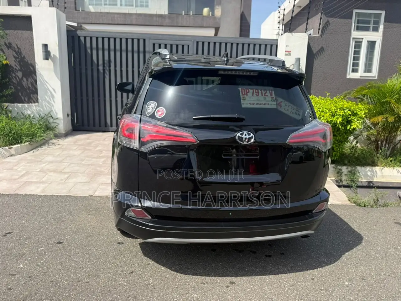 Toyota RAV4 XLE 4dr SUV (2.5L 4cyl 6A) 2018 Black
