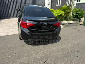 Toyota Corolla SE (1.8L 4cyl 2A) 2019 Black