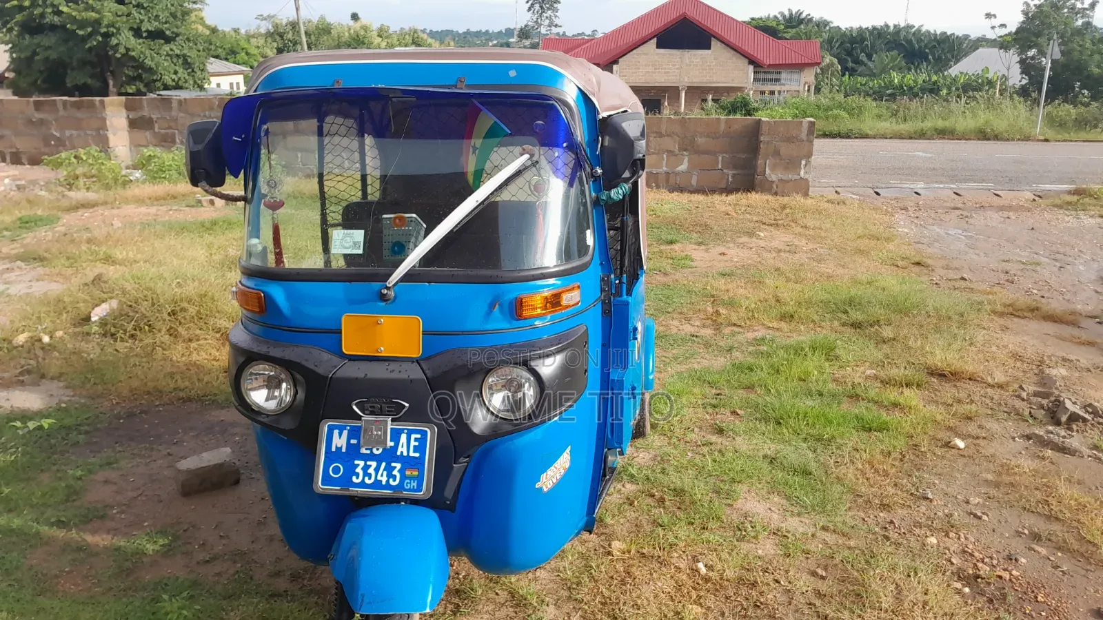 Bajaj RE 2025 Blue