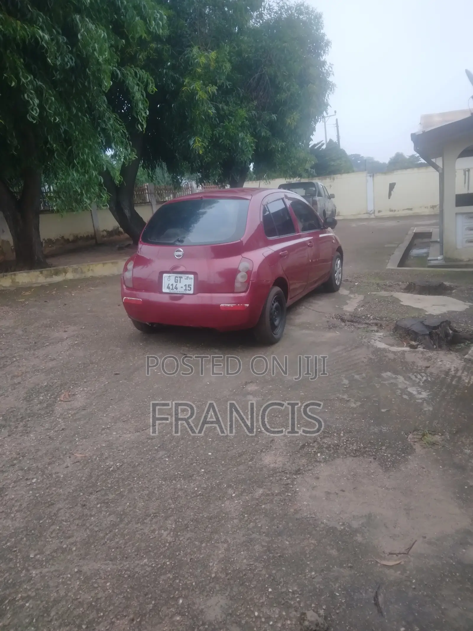 Nissan March 2005 Red