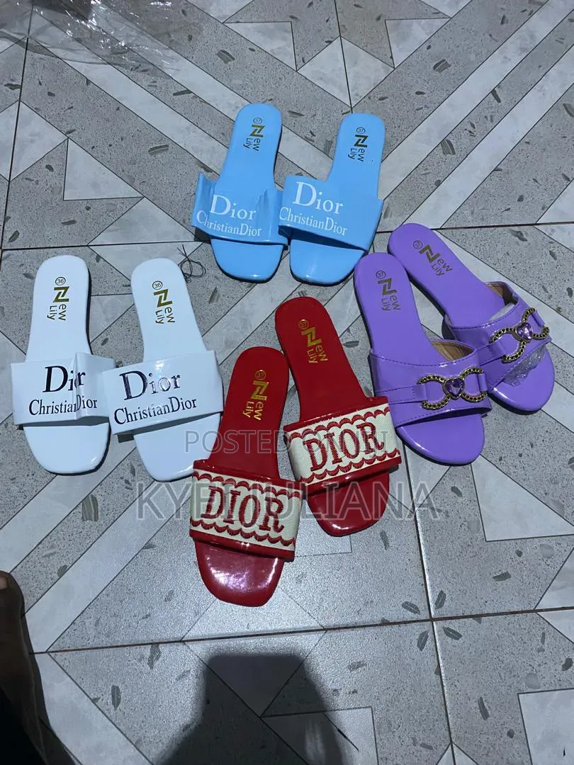 Ladies Slipper , Sandals And Hill