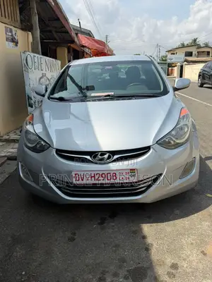 Hyundai Elantra SE 4dr Sedan (1.8L 4cyl 6A) 2014 Silver