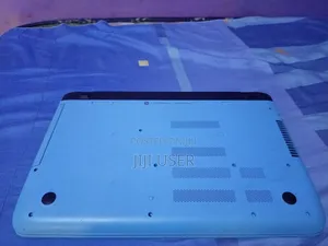 Laptop HP Pavilion 15 8GB Intel Core i3 HDD+SSD 750GB