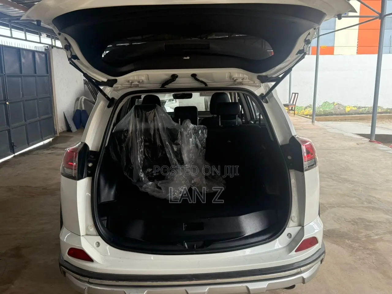 Toyota RAV4 2018 White