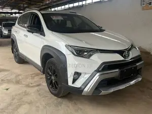 Toyota RAV4 2018 White