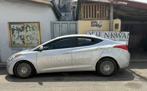 Hyundai Elantra SE 4dr Sedan (1.8L 4cyl 6A) 2014 Silver