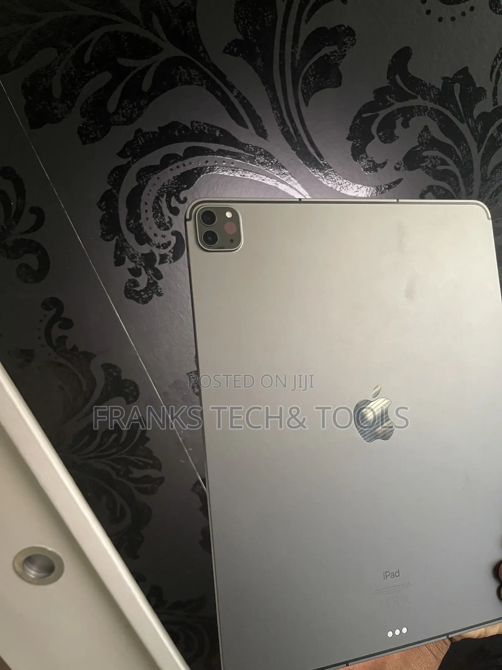 Apple iPad Pro 12.9 (2021) 128 GB Silver