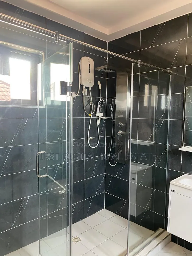 4bdrm House in First Digital Real, The Mall for sale