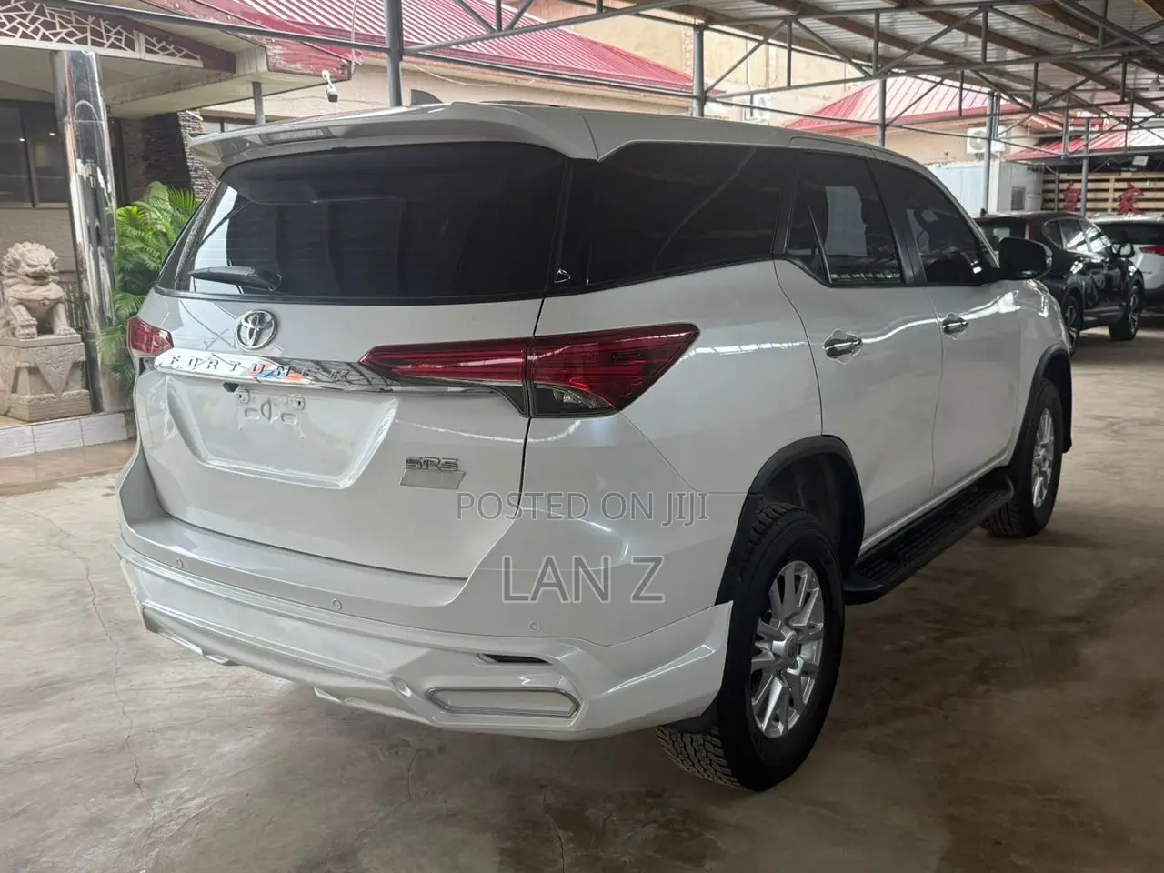 Toyota Fortuner 2.7 AWD 2017 White