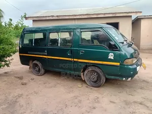 Hyundai H-100 2003 Green