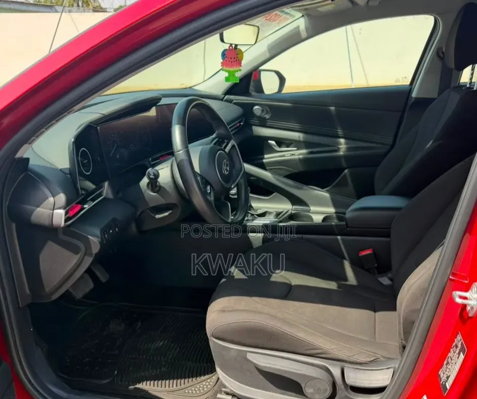 Hyundai Elantra 2023 Red