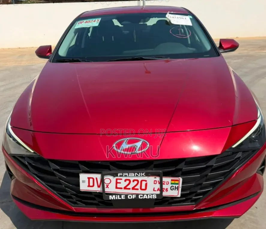 Hyundai Elantra 2023 Red
