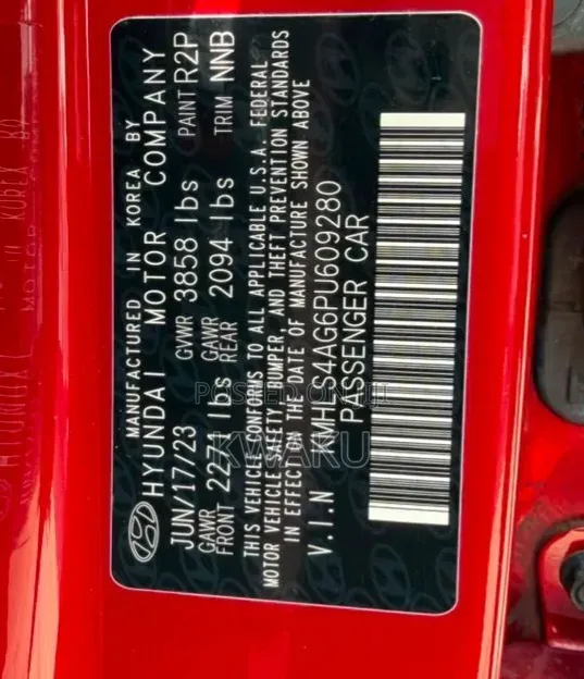 Hyundai Elantra 2023 Red