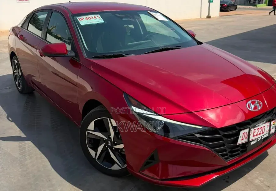 Hyundai Elantra 2023 Red
