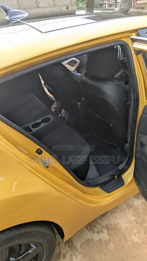 Hyundai Veloster Veloster (Standard) 2013 Gold