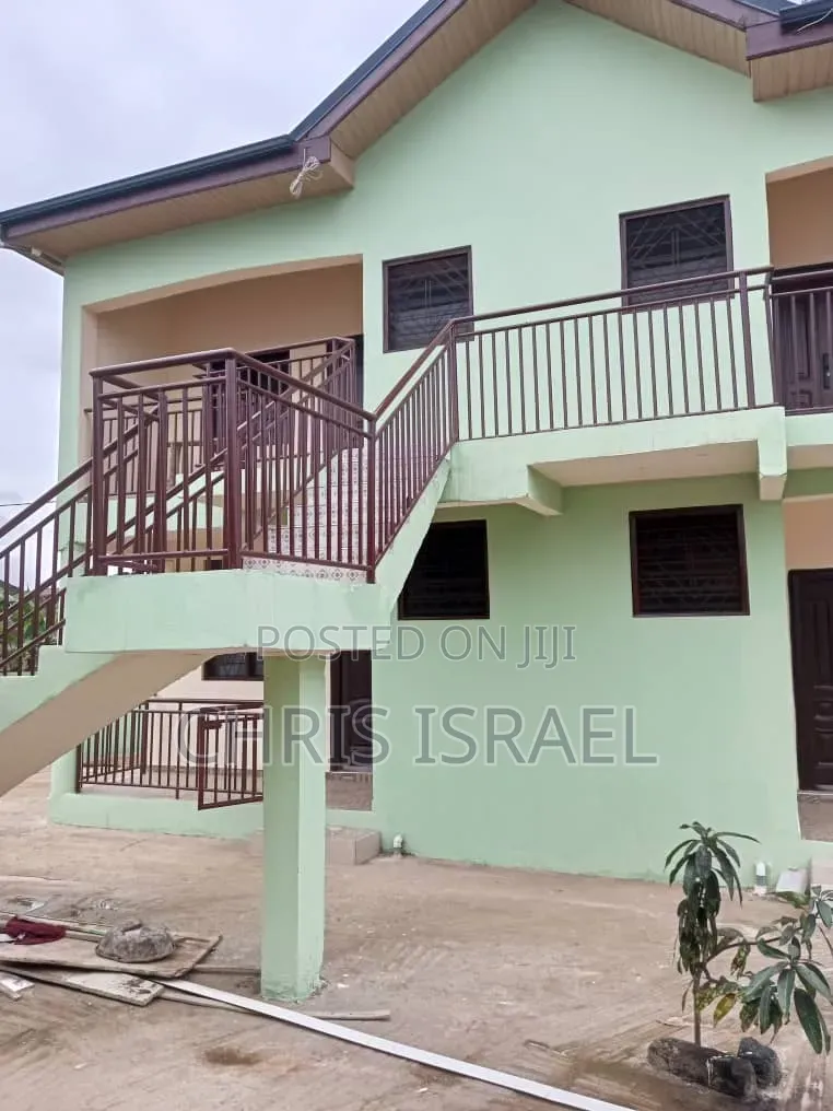 1bdrm Room & Parlour in Oyibi Benarpat, Pentecost for rent