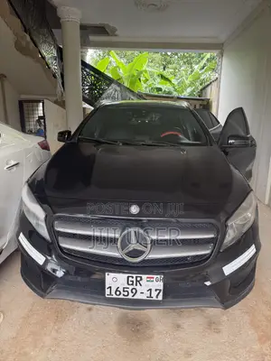 Mercedes-Benz GLA 250 2015 Black