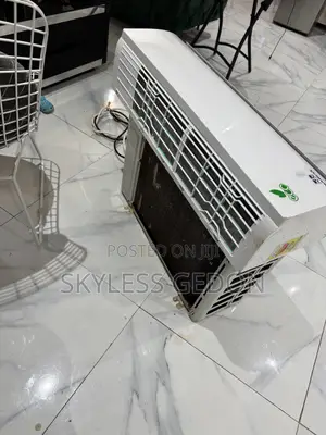 Nasco Ac 1.5 Hp With All the Accessories Available as Seen