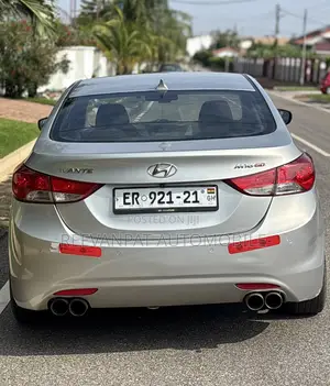 Hyundai Avante 2013 Silver
