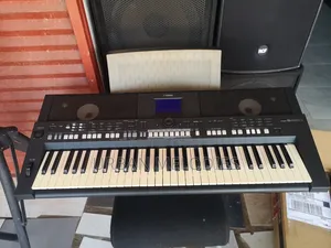 Yamaha PSR-S650