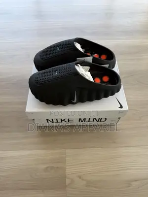 Nike Mind 001
