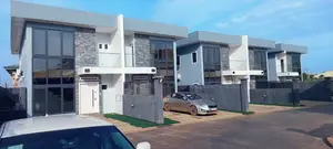 3bdrm Townhouse / Terrace in Kaybee Gardens, Owusu Ansah for rent