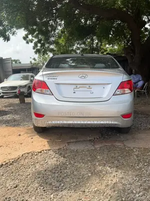 Hyundai Accent 2014 Silver