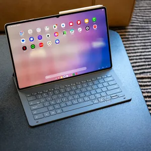 Samsung Galaxy S11 Tablet Keyboard