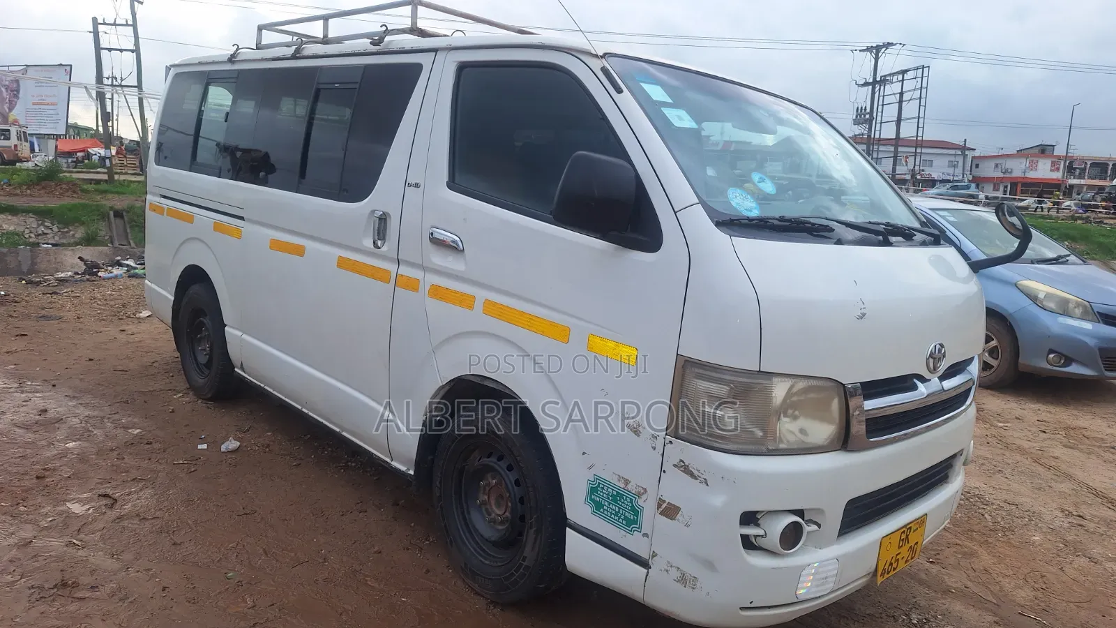 Toyota HiAce 2010 White