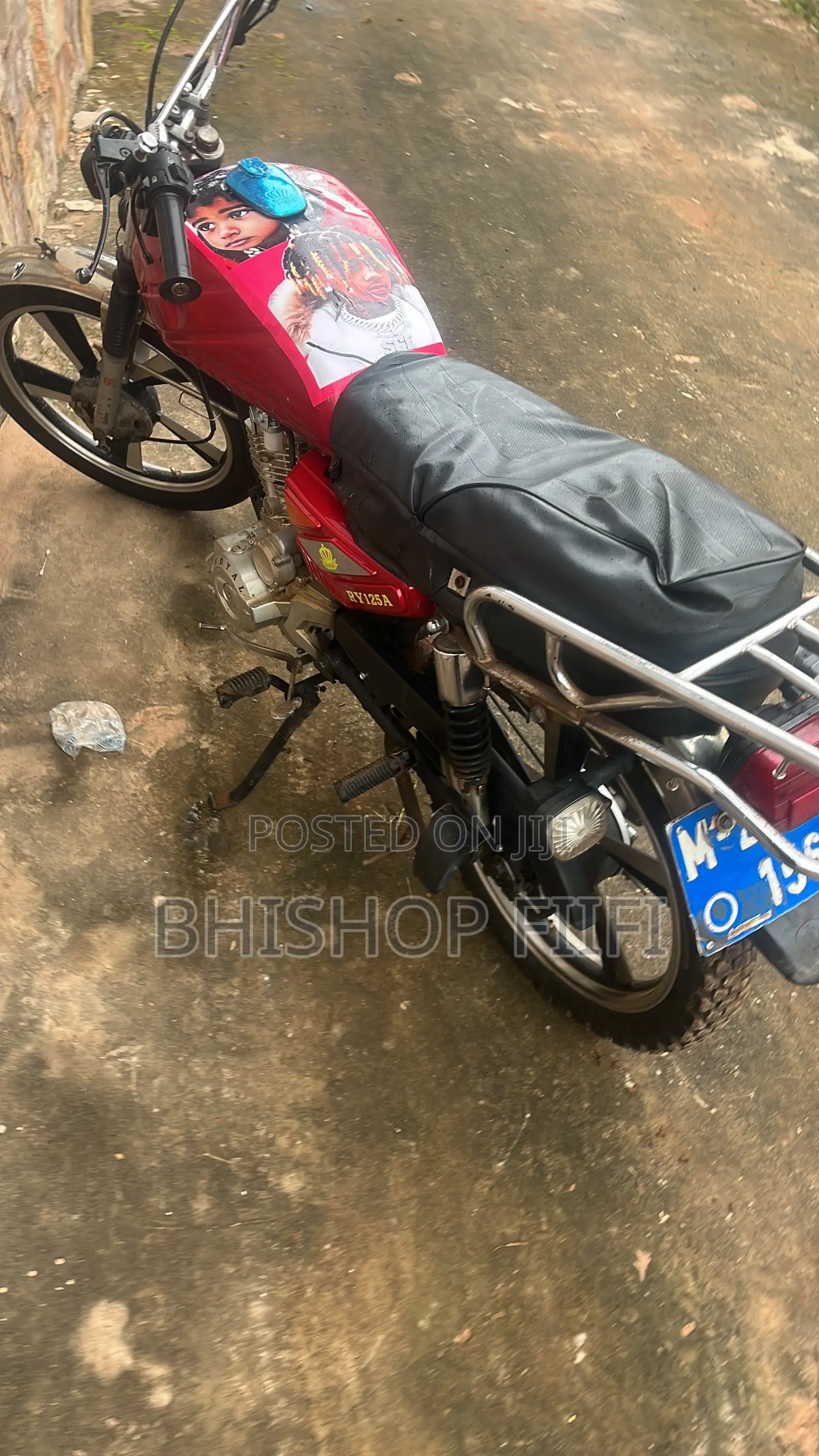 Royal RY125 2022 Red