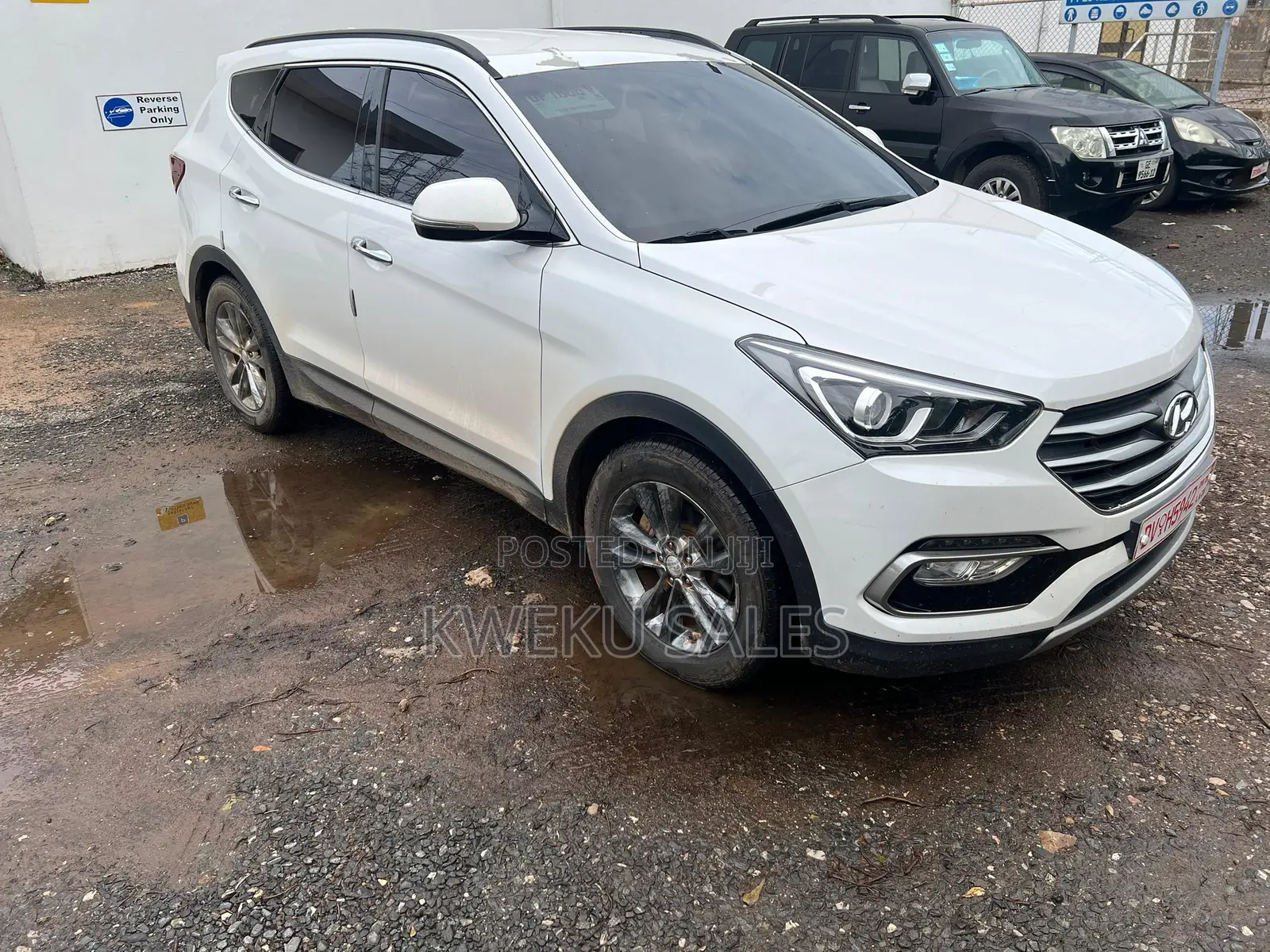 Hyundai Santa Fe Limited FWD 2016 White