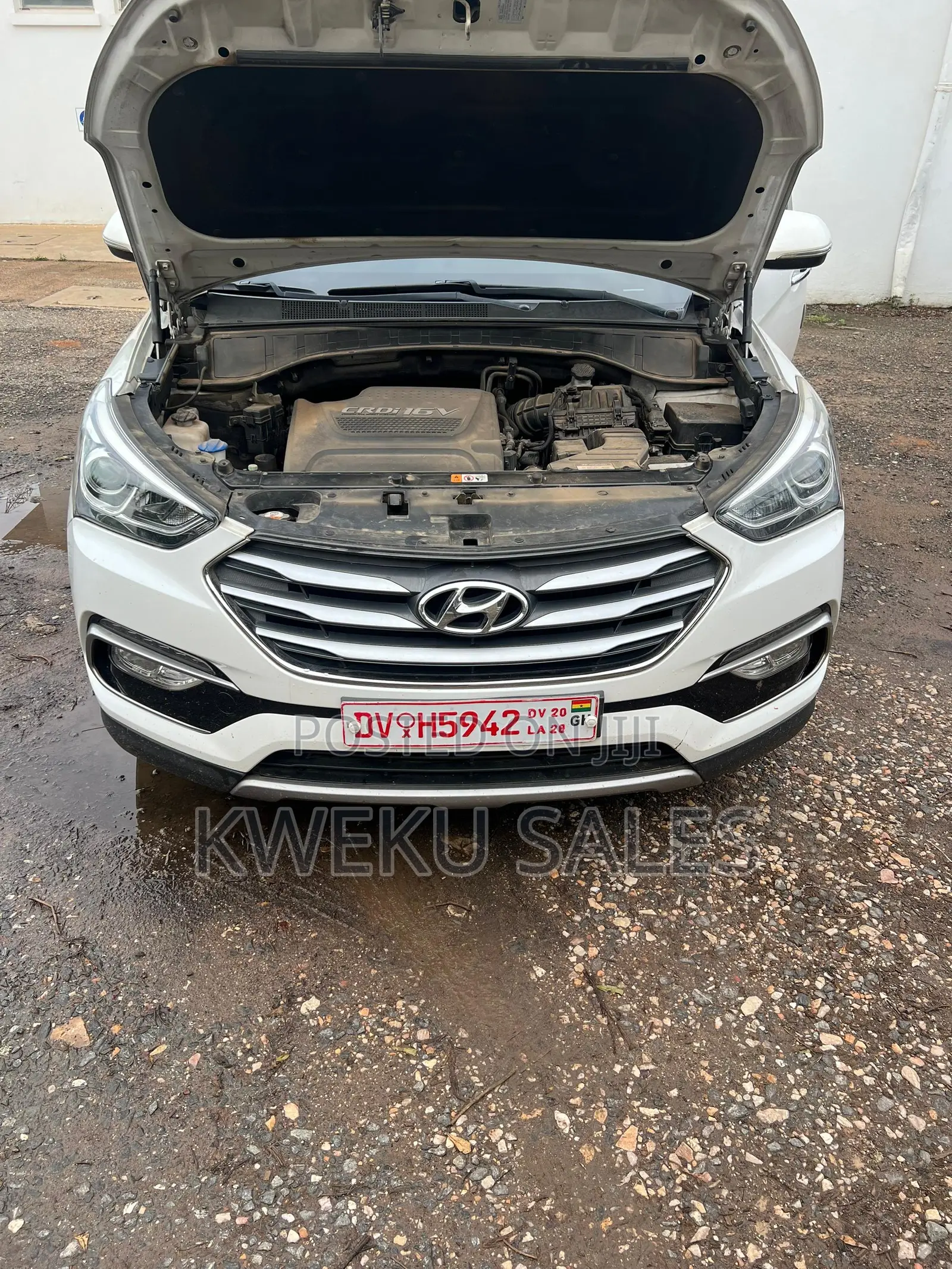 Hyundai Santa Fe Limited FWD 2016 White
